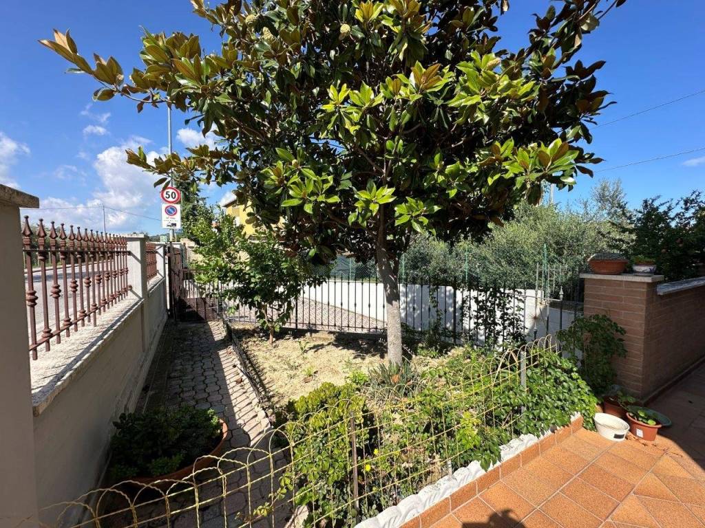Villa a Civitanova marche in Via del Casone O Molino, 67 - Foto 3