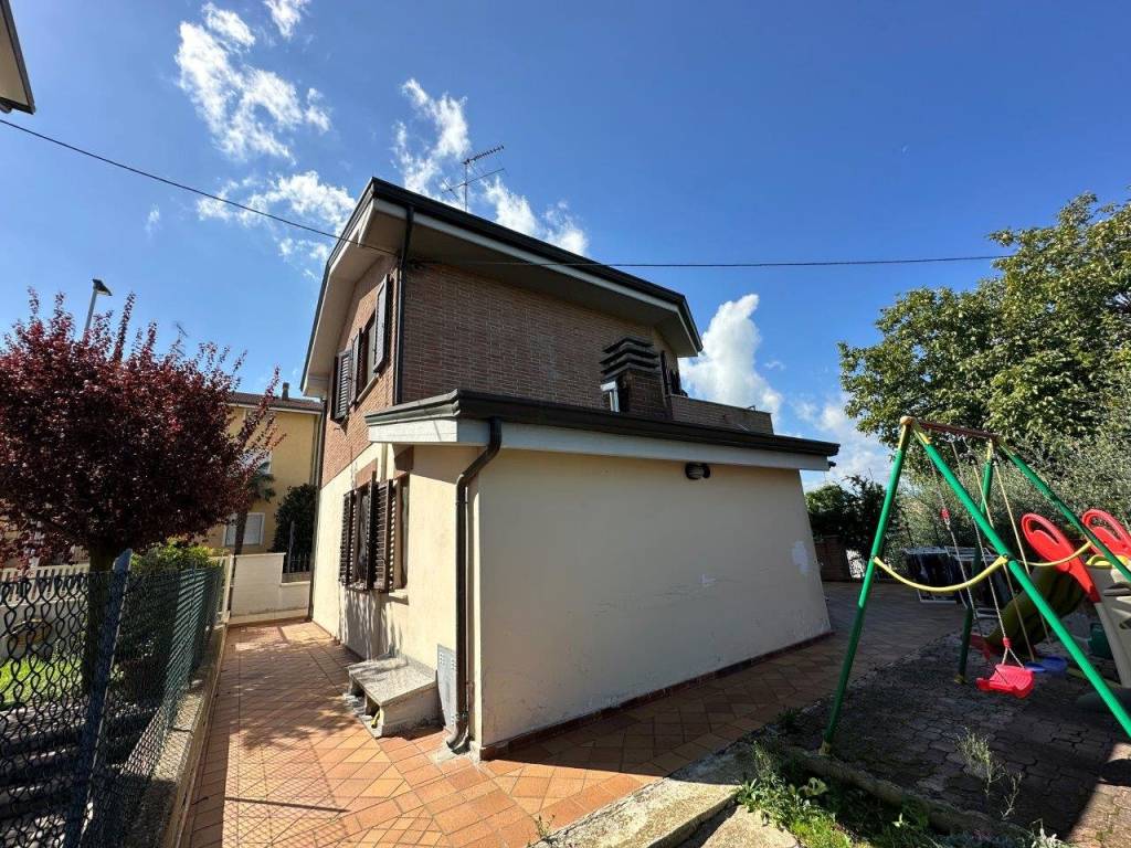 Villa a Civitanova marche in Via del Casone O Molino, 67 - Foto 5