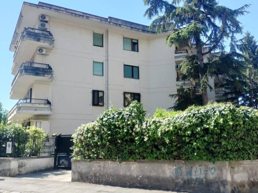 Appartamento a Caserta in Viale Abramo Lincoln - Foto 2