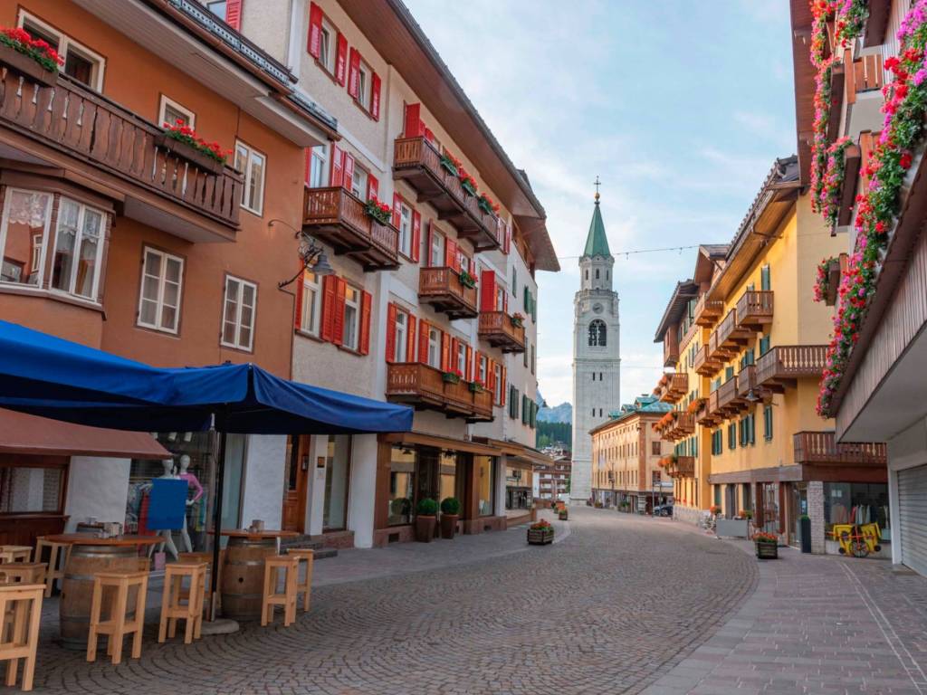 Villa a Cortina d'ampezzo in Via Spiga - Foto 3