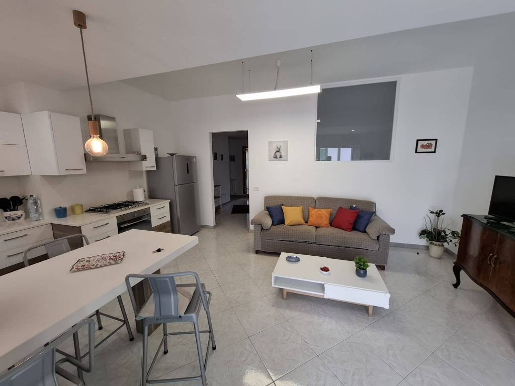 Appartamento a Barcellona pozzo di gotto in Via dei Vespri, 10 - Foto 2