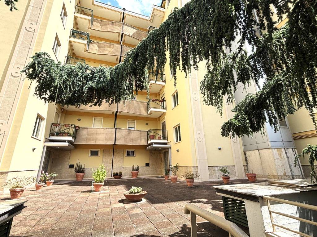 Appartamento a Avellino in Via Antonio Annarumma - Foto 5