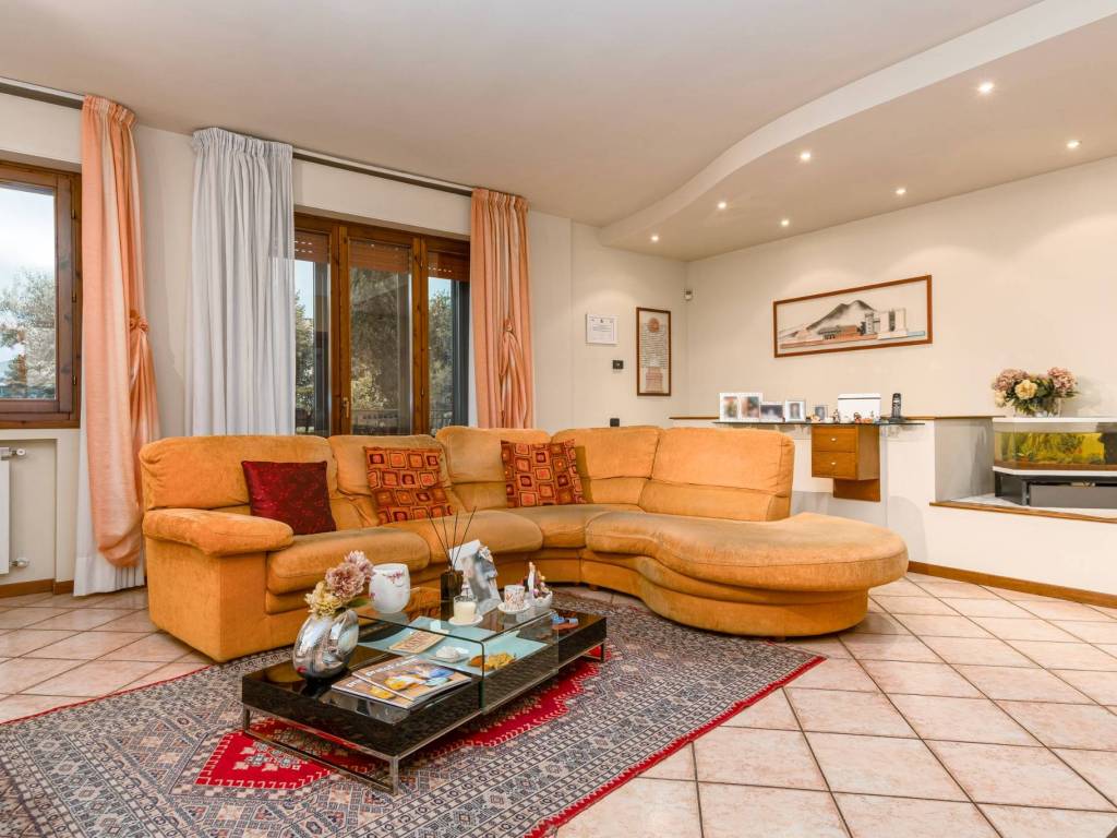 Appartamento a Prato in Via del Pino - Foto 5