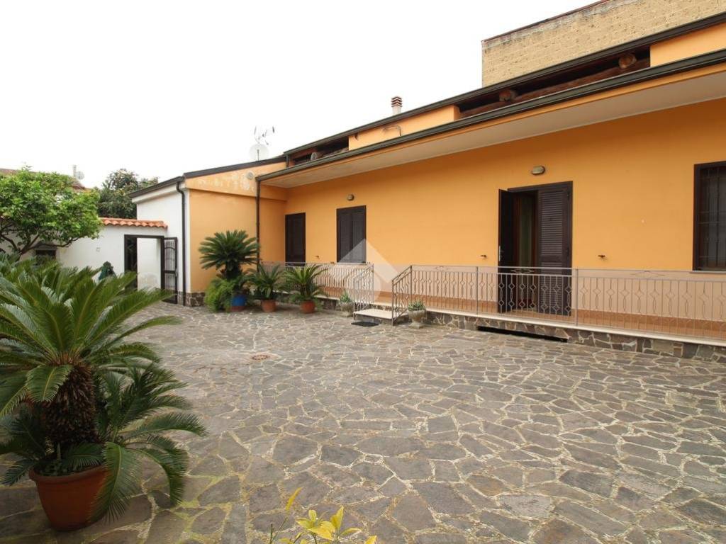Casa indipendente a Casapulla in Via Diaz, 12 - Foto 3