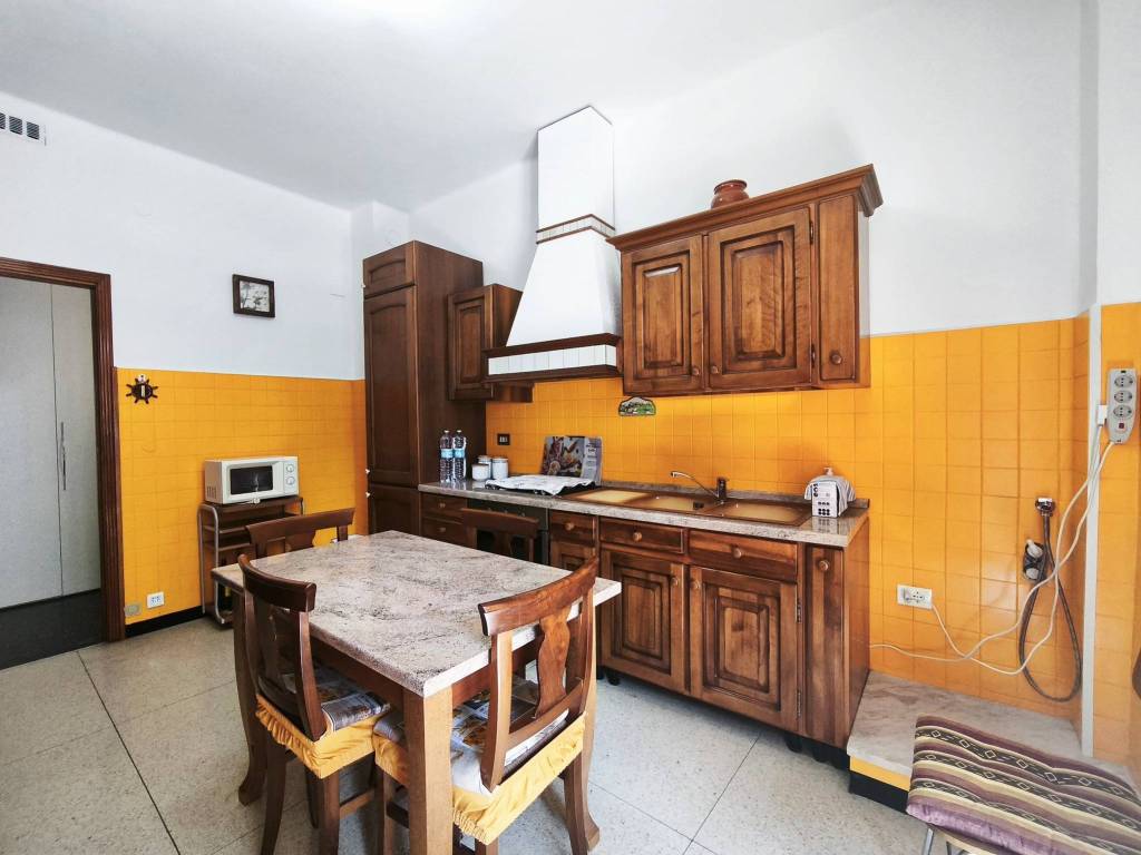 Appartamento a Albenga in Via Venezia, 11 - Foto 5
