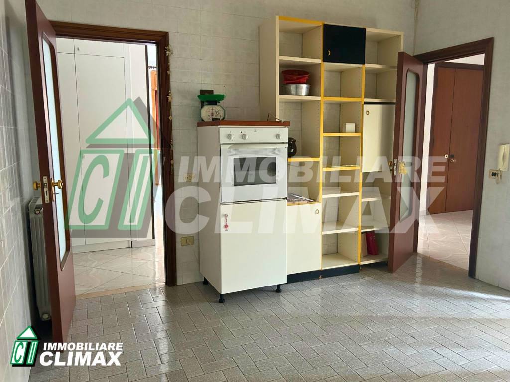 Appartamento a Caserta in Via Ludovico Ricciardelli, 25 - Foto 5