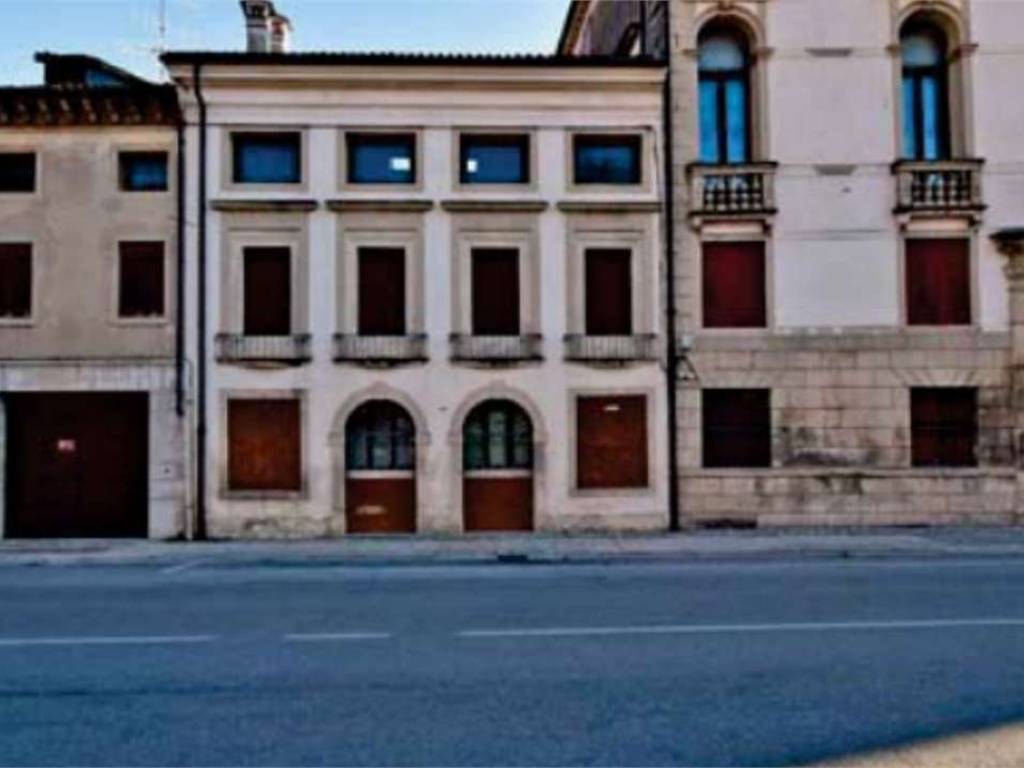 Palazzo / stabile a Vittorio veneto in Viale Camillo Cavour - Foto 3