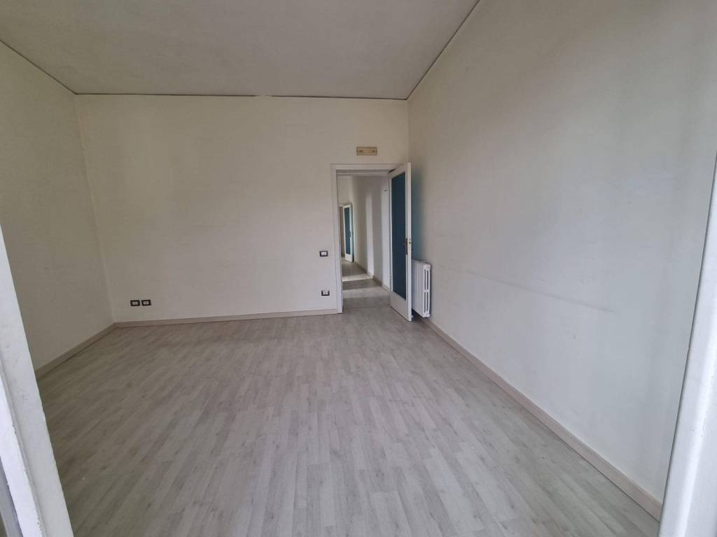 Appartamento a Salerno in Via Max Casaburi, 6 - Foto 4