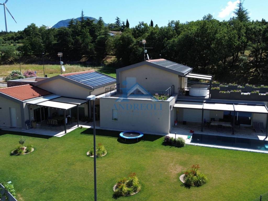 Villa a Affi in Via Danzia - Foto 2