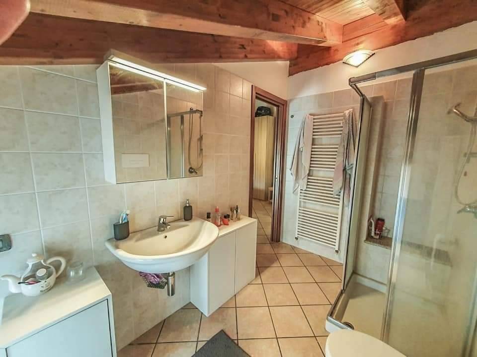Casa indipendente a Colle brianza in Via Edmondo De Amicis, 8 - Foto 5