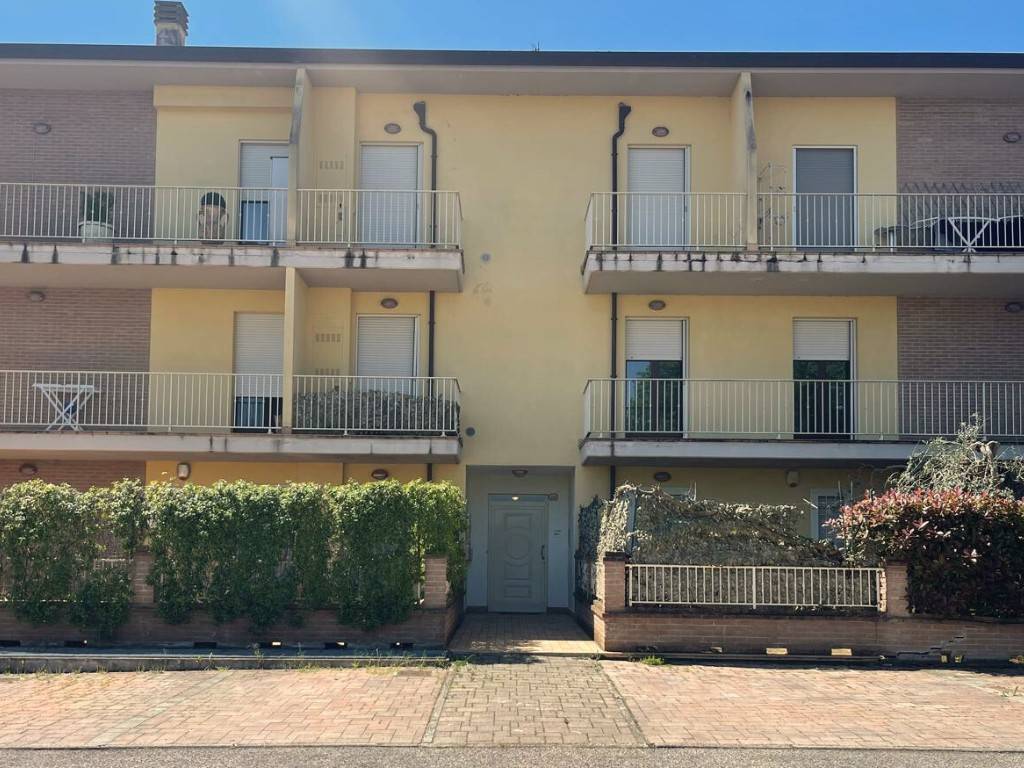 Appartamento a Deruta in Via Dante Alighieri - Foto 2