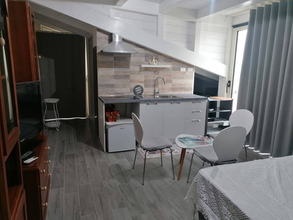 Attico / mansarda a Catanzaro in Via Melito Porto Salvo - Foto 3