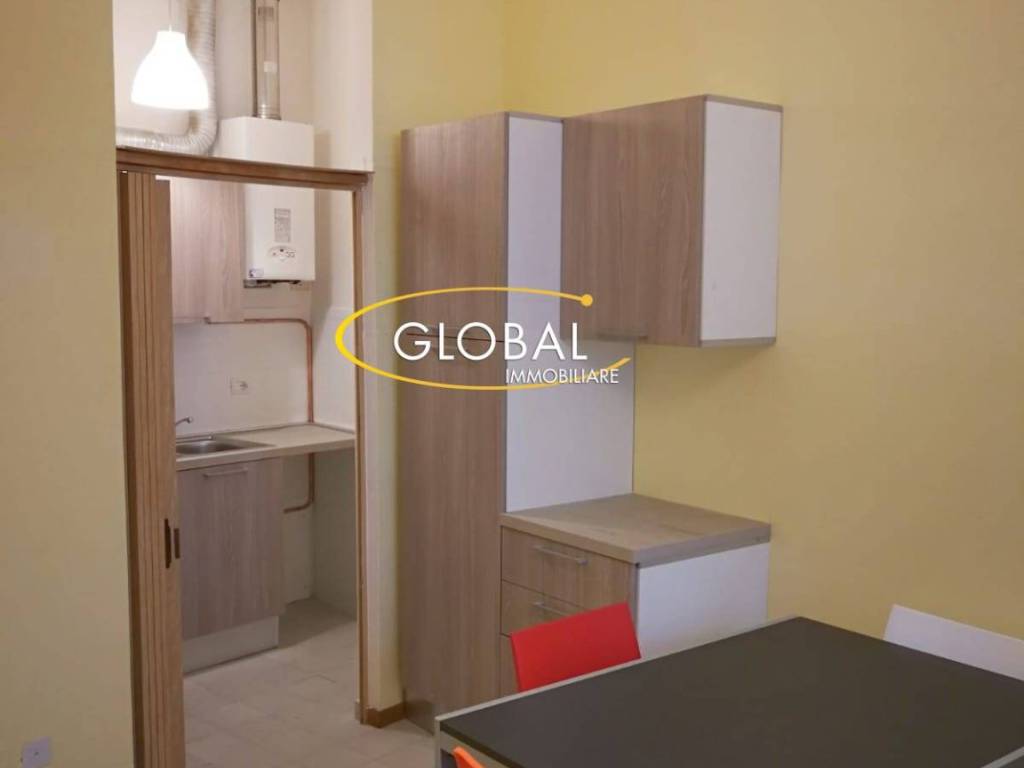 Appartamento a Ancona in Via Enrico Cialdini, 24 - Foto 2