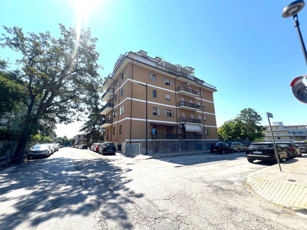 Appartamento a Pescara in Via Parco Nazionale d'Abruzzo, 29 - Foto 2