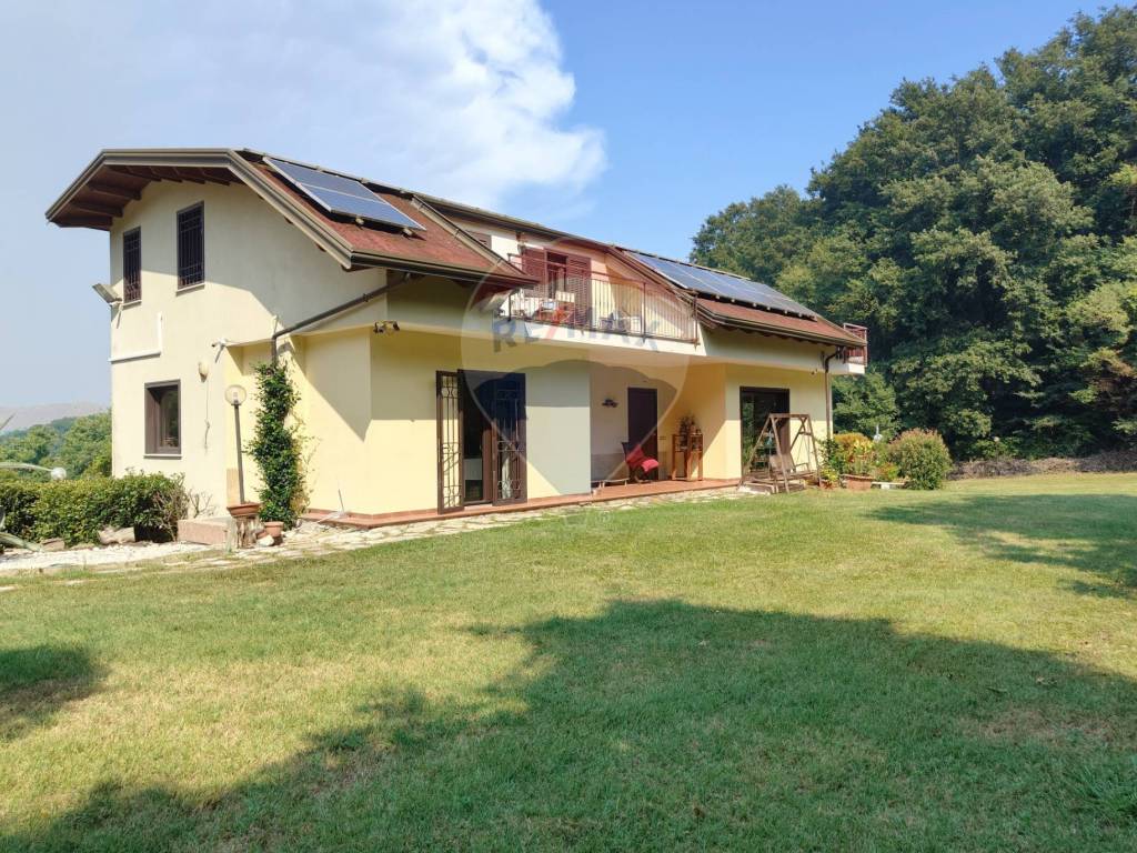 Villa a Castel morrone in via Scese Lunghe, 1 - Foto 2