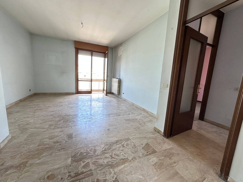 Appartamento a Vercelli in Via Giuseppe Chicco, 15 - Foto 4