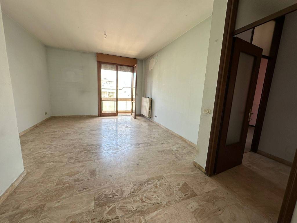 Appartamento a Vercelli in Via Giuseppe Chicco, 15 - Foto 5