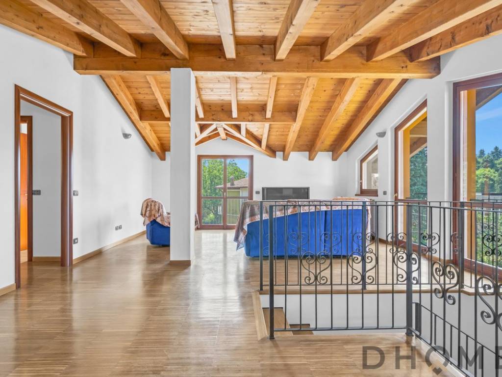 Appartamento a Carenno in Via Giosuè Carducci, 6 - Foto 3