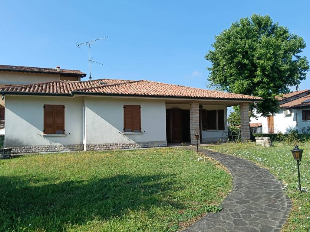 Villa a Castiglione delle stiviere - Foto 2