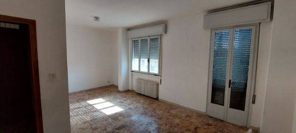 Appartamento a Rovigo in Viale Trieste, 11 - Foto 2