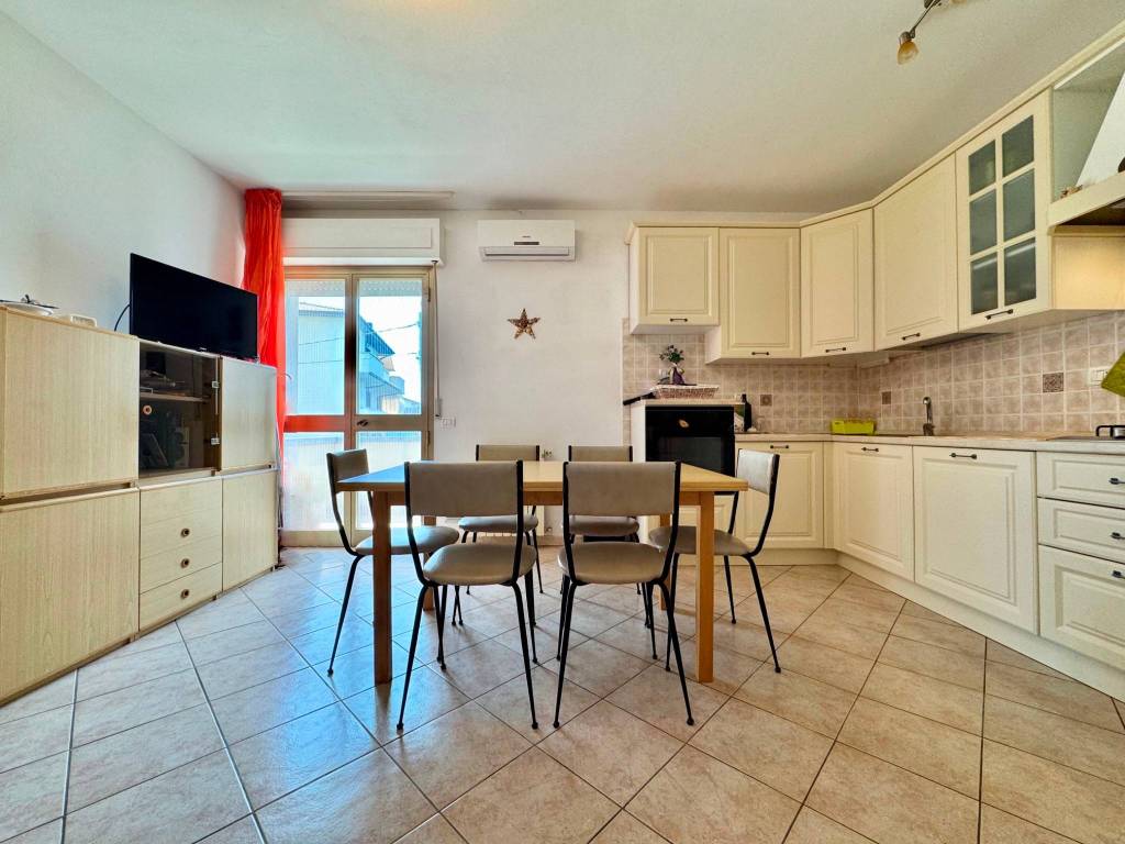 Appartamento a Castagneto carducci in Via Fratelli Cervi, 10 - Foto 5