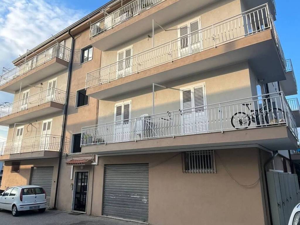 Appartamento a Crotone in Via Nepal, 2 - Foto 2