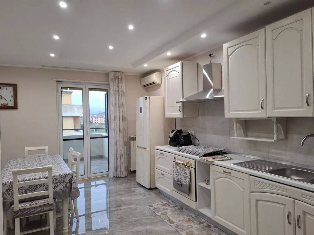 Appartamento a Crotone in Via Canada, 23 - Foto 5