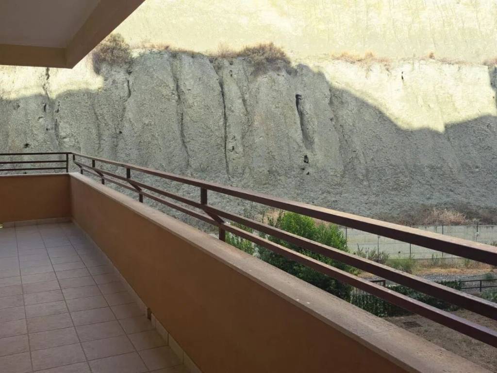 Appartamento a Crotone in Via Pio La Torre S.N.C. - Foto 5