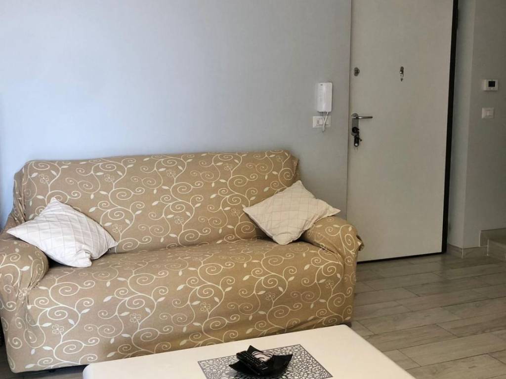 Appartamento a Catanzaro in Viale Magna Grecia, 41 - Foto 3