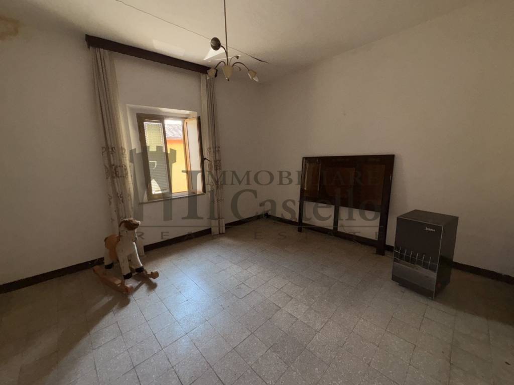 Casa indipendente a Castiglione del lago in Via Camillo Benso di Cavour - Foto 3