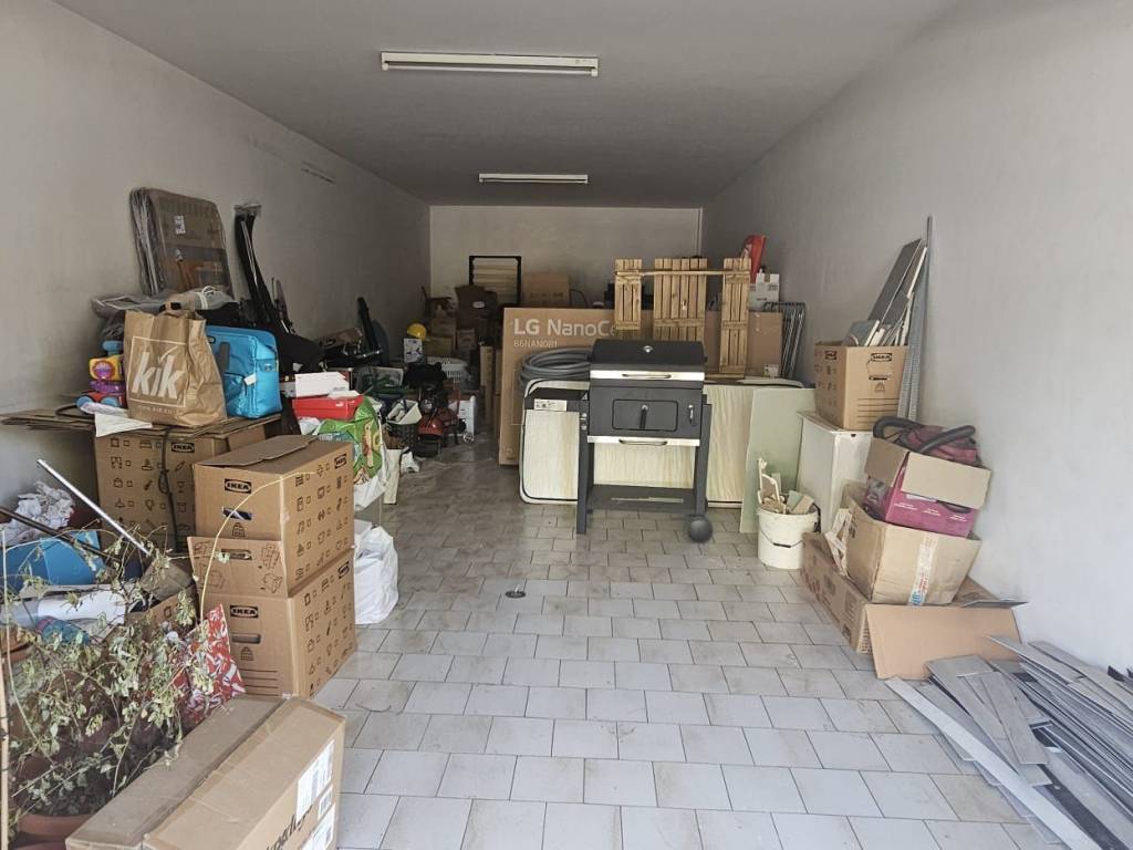 Box / garage a Osimo in Via Alcide De Gasperi, 62 - Foto 2
