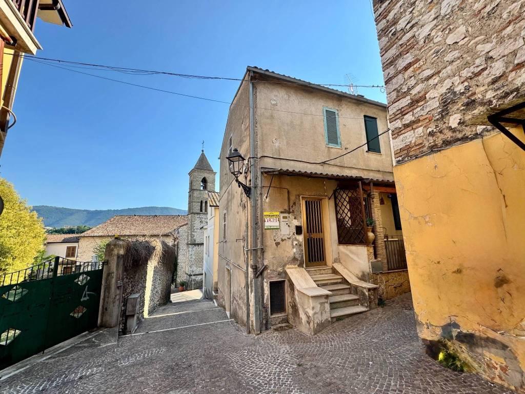 Casa indipendente a Ceccano in Via Villanza - Foto 2