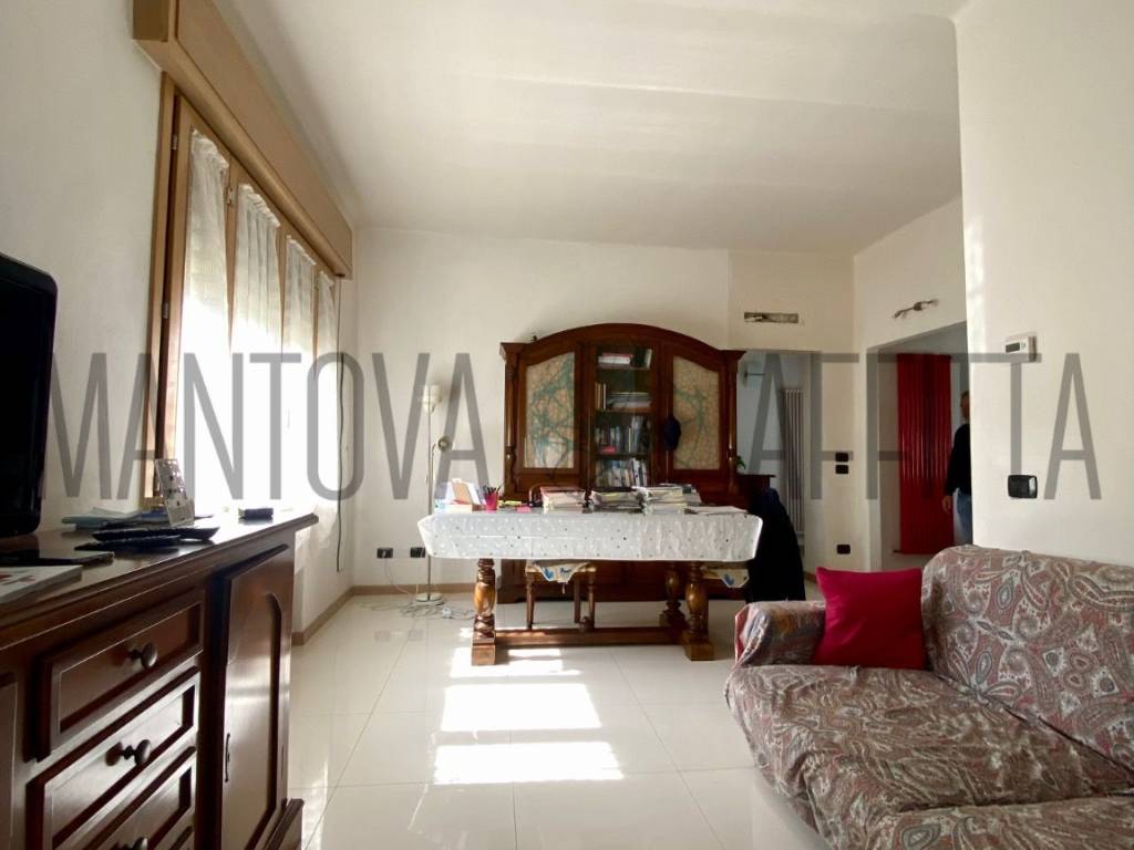 Appartamento a Mantova in Via Indipendenza - Foto 2