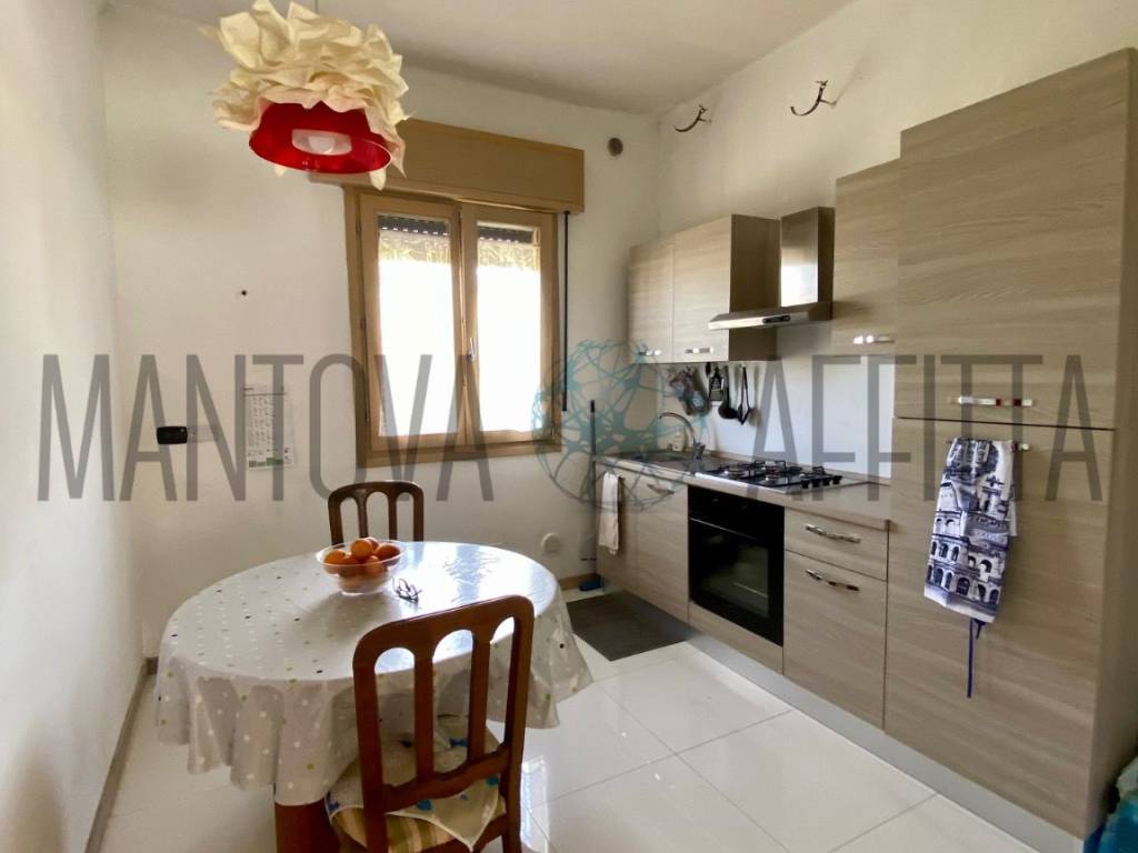 Appartamento a Mantova in Via Indipendenza - Foto 4