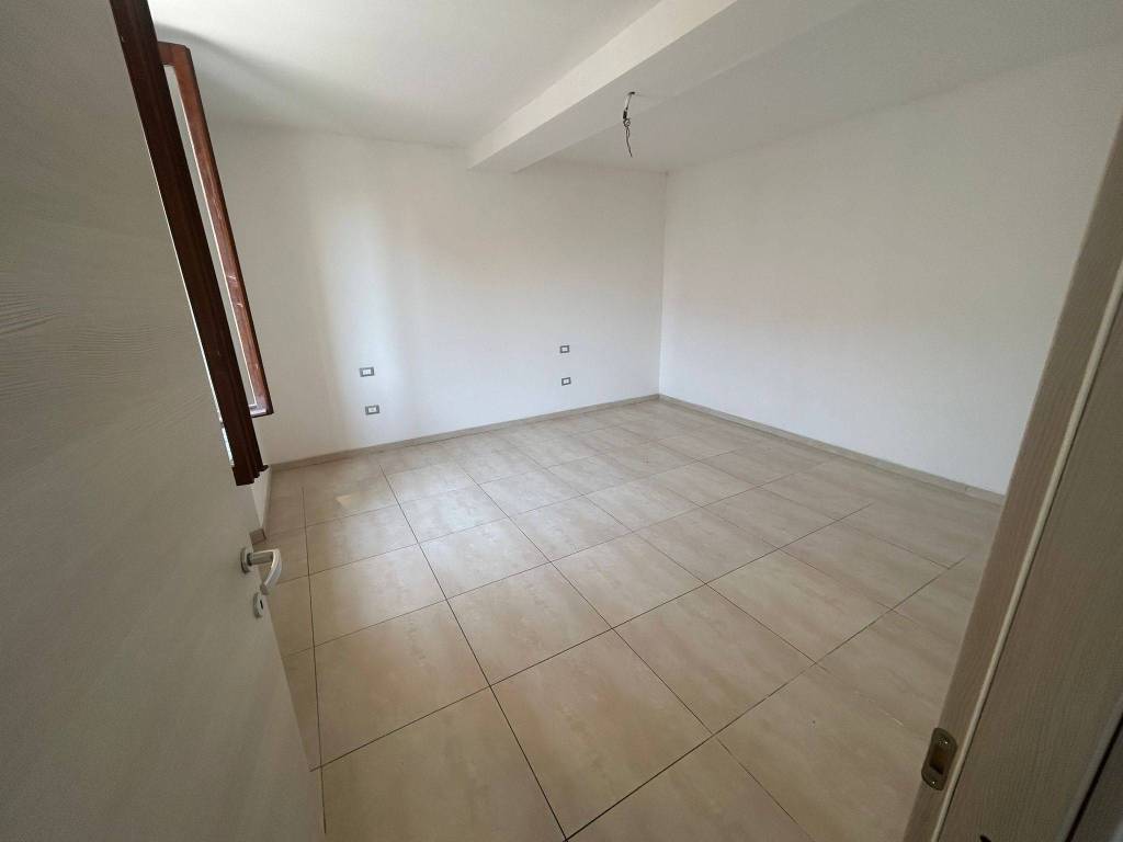 Appartamento a Cremona in Via Ferruccio Ghinaglia, 5 - Foto 4