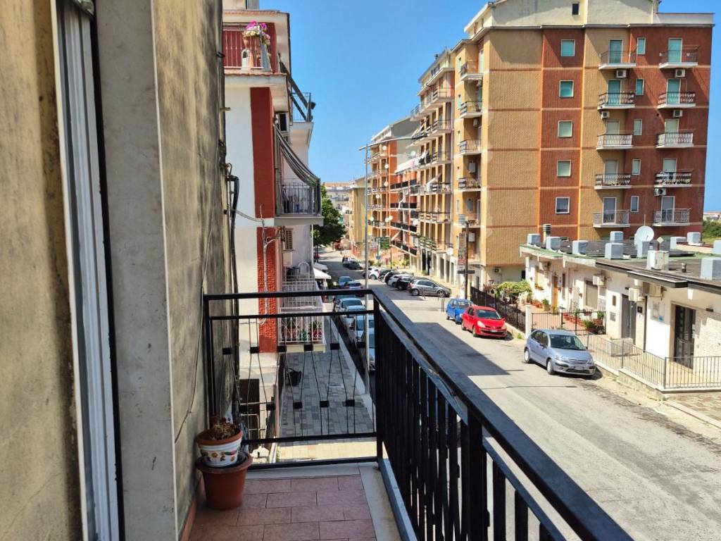 Appartamento a Vico del gargano in Via Don Luigi Sturzo - Foto 3