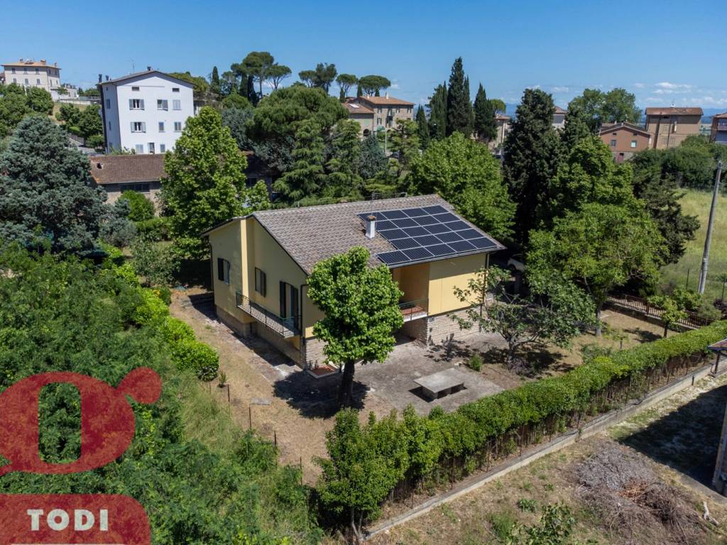 Casa indipendente a Fratta todina in Via Faena, 11 - Foto 2