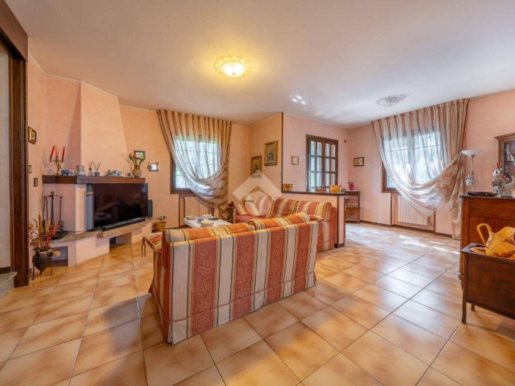 Villa a Maranello in Via dei Tigli, 75 - Foto 3