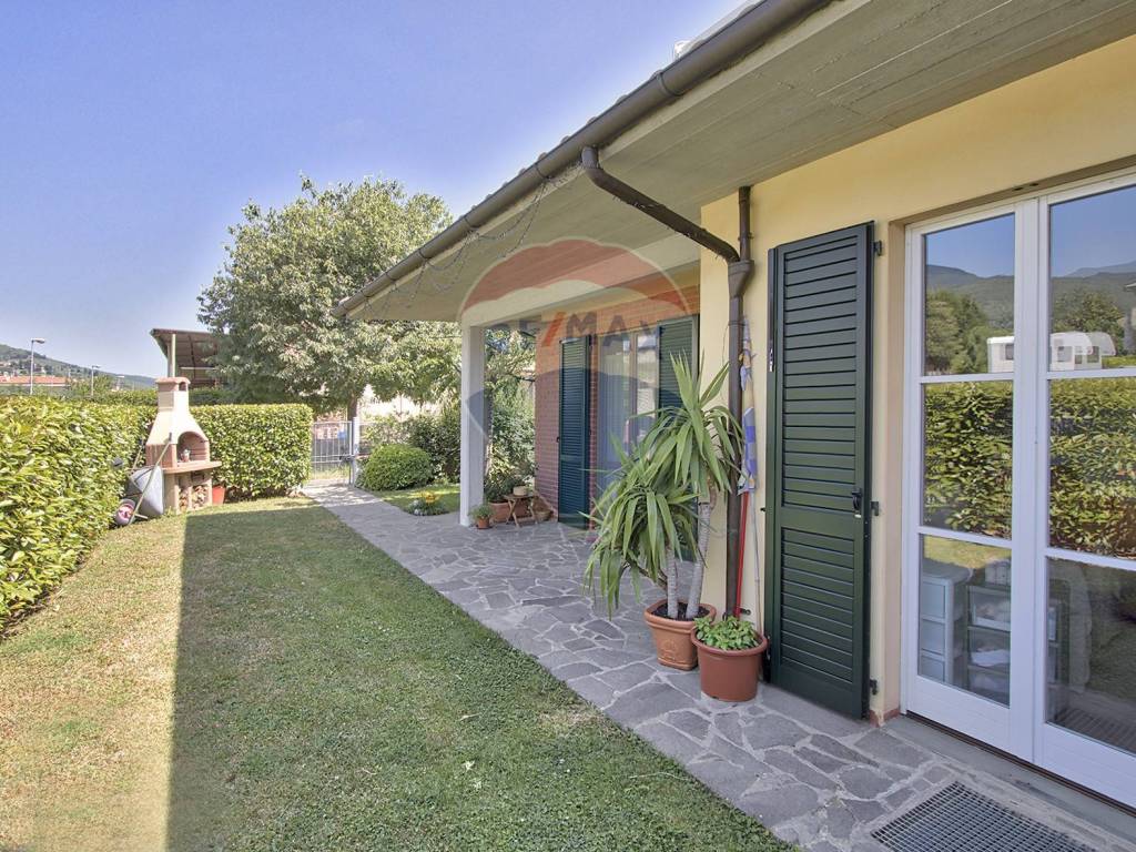 Casa indipendente a Loro ciuffenna in via carlo alberto dalla chiesa, 15 - Foto 2