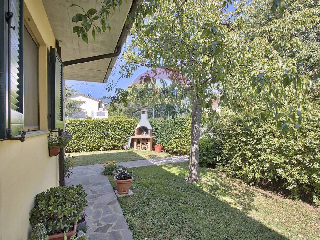 Casa indipendente a Loro ciuffenna in via carlo alberto dalla chiesa, 15 - Foto 3