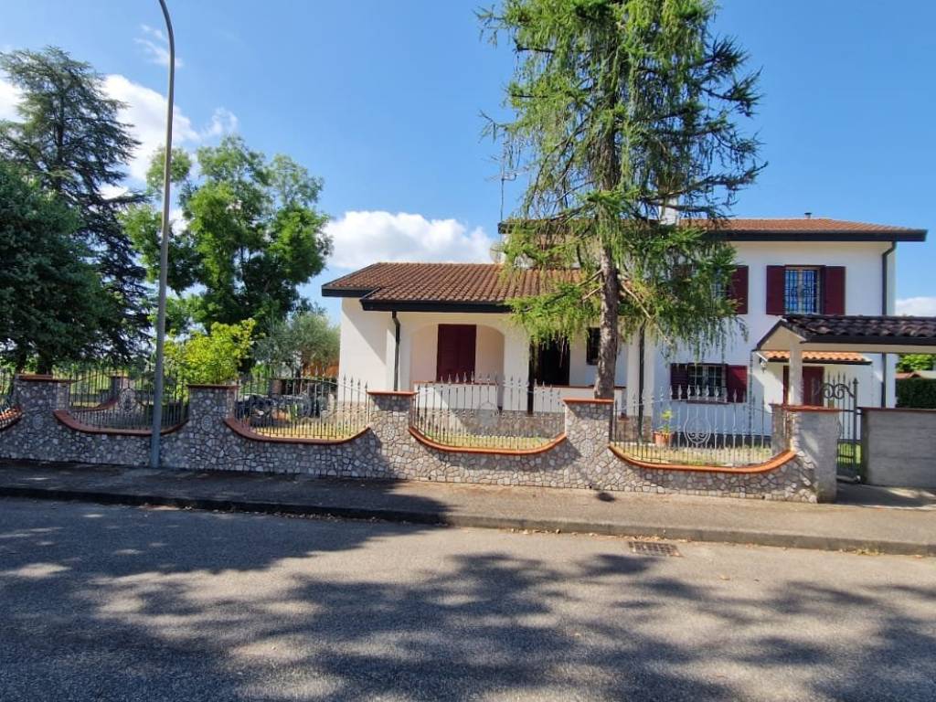 Villa a Lugo in Via Gino Bolognesi, 16 - Foto 2