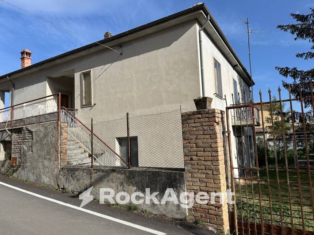 Villa a Torre de' passeri in Via G. Garibaldi, 205 - Foto 2