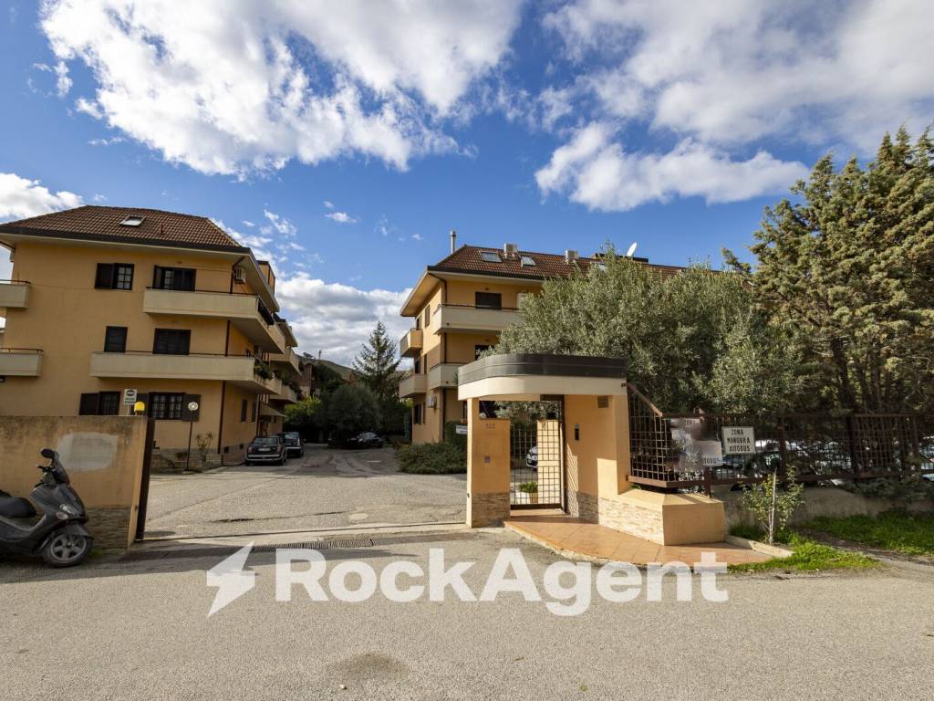 Appartamento a Catanzaro in Via dei Conti Falluc - Foto 2