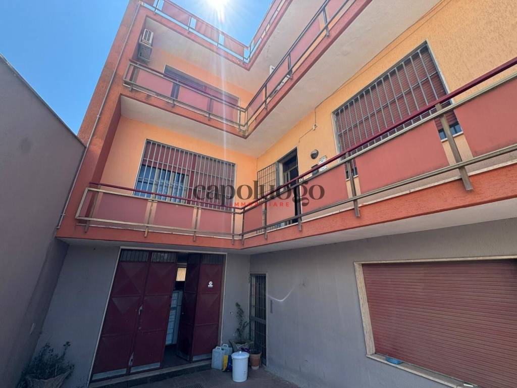 Palazzo / stabile a Campi salentina in Via Lecce - Foto 5