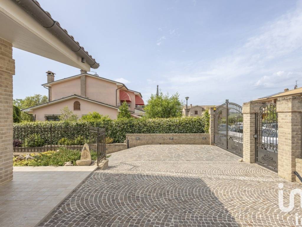 Villa a Osimo in Via Cagiata - Foto 5