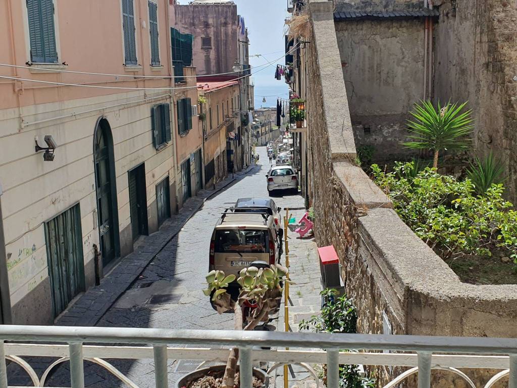 Appartamento a Napoli in Via Belvedere, 84 - Foto 2