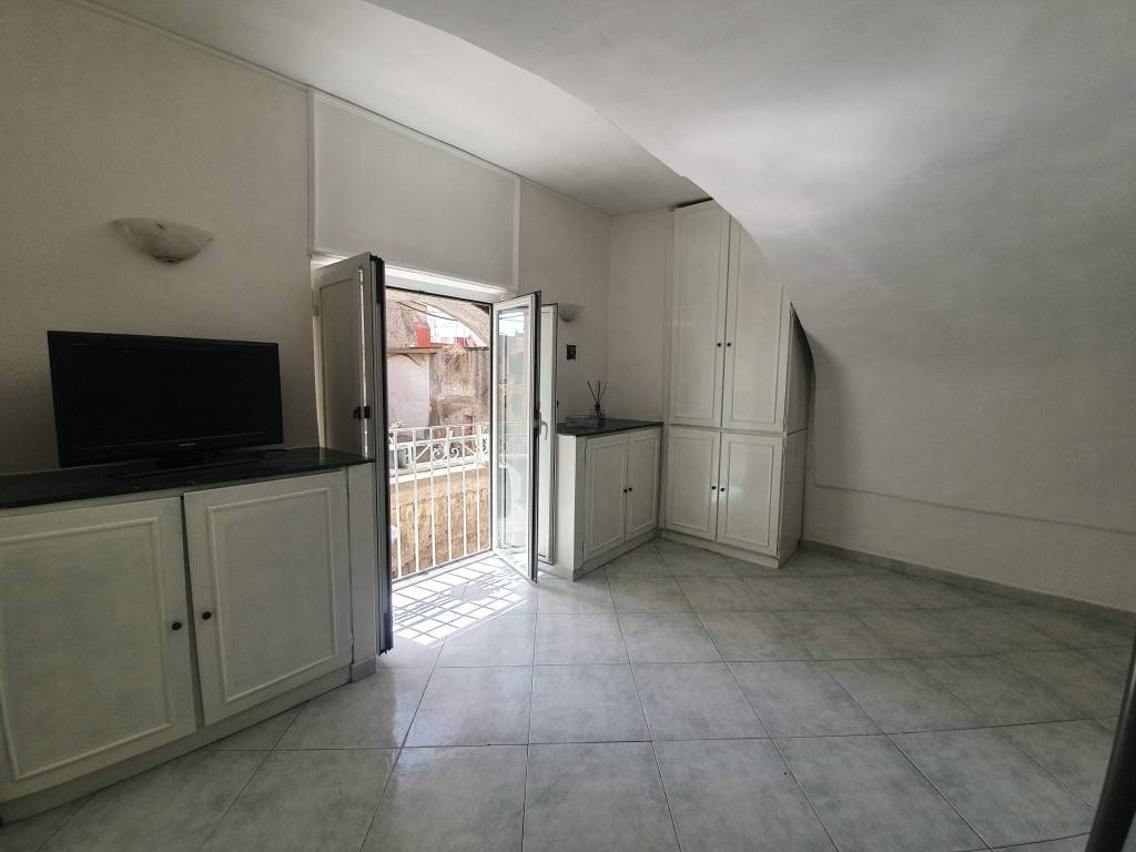Appartamento a Napoli in Via Belvedere, 84 - Foto 4