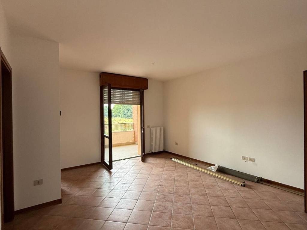 Appartamento a Finale emilia in Via Giosuè Carducci, 6 - Foto 2