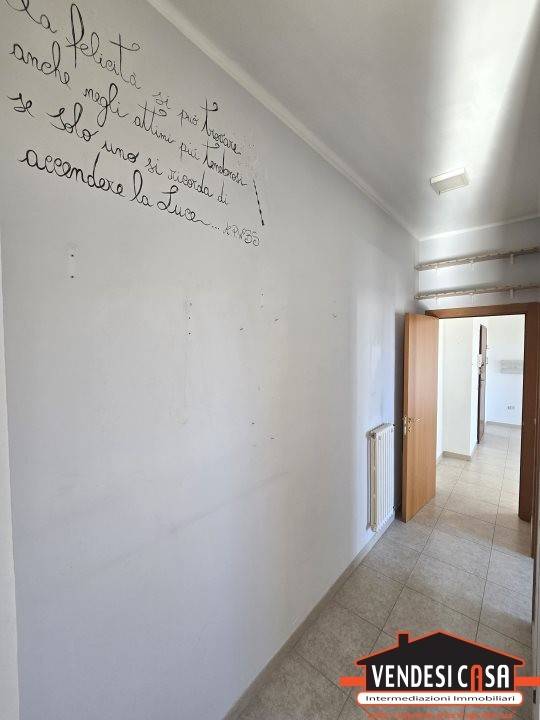 Appartamento a Adelfia in Via S. Tenente M. De Santis 16 - Foto 4