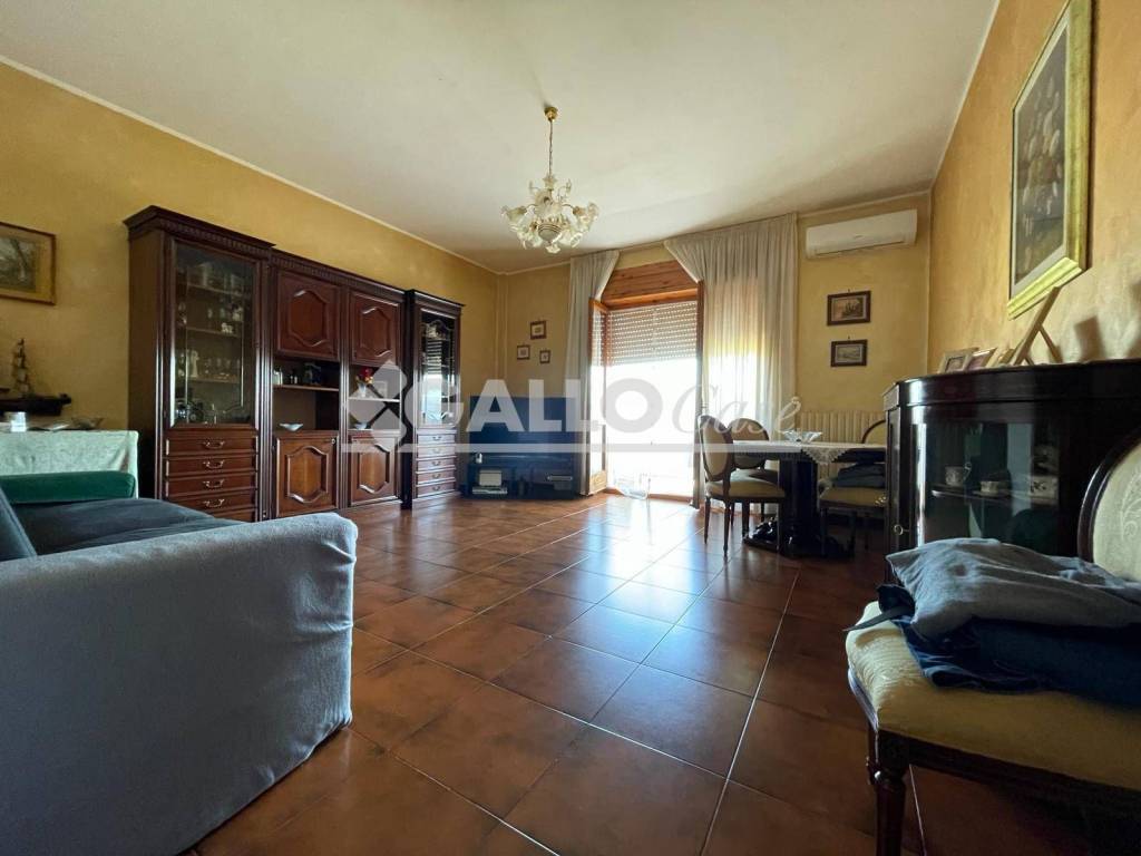 Appartamento a Castrolibero in Via Francesco Cilea loc Andreotta - Foto 2